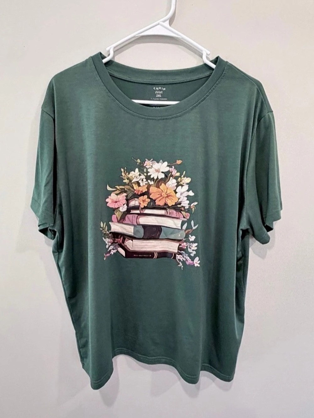 SHEIN Curve Plus Size Floral Book Stack Graphic Tee Curve Floral Book Stack